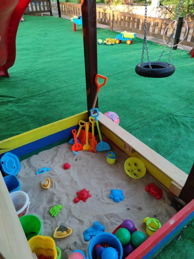 Seaside, Relaxing Family House With Playground! Villa Lavrys 4 Марати Екстериор снимка