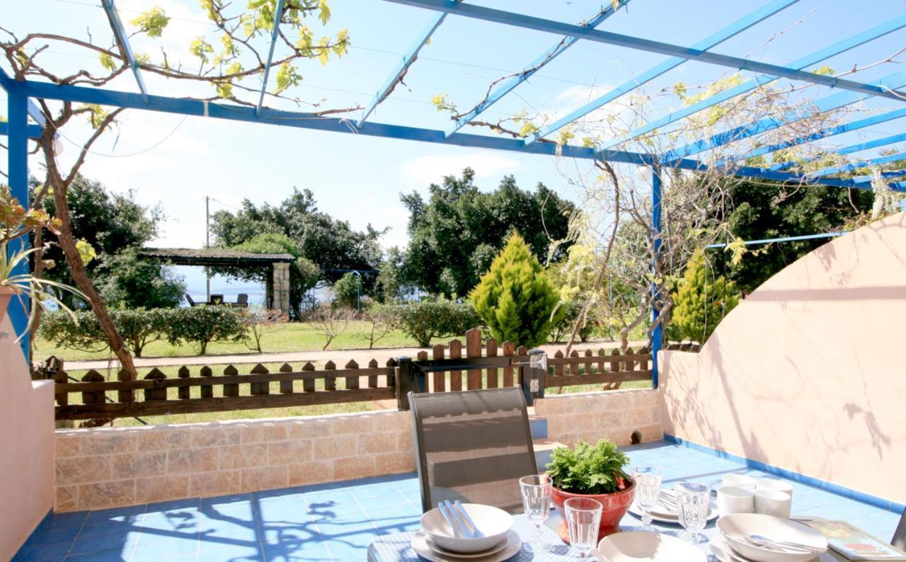 Seaside, Relaxing Family House With Playground! Villa Lavrys 4 Марати Екстериор снимка